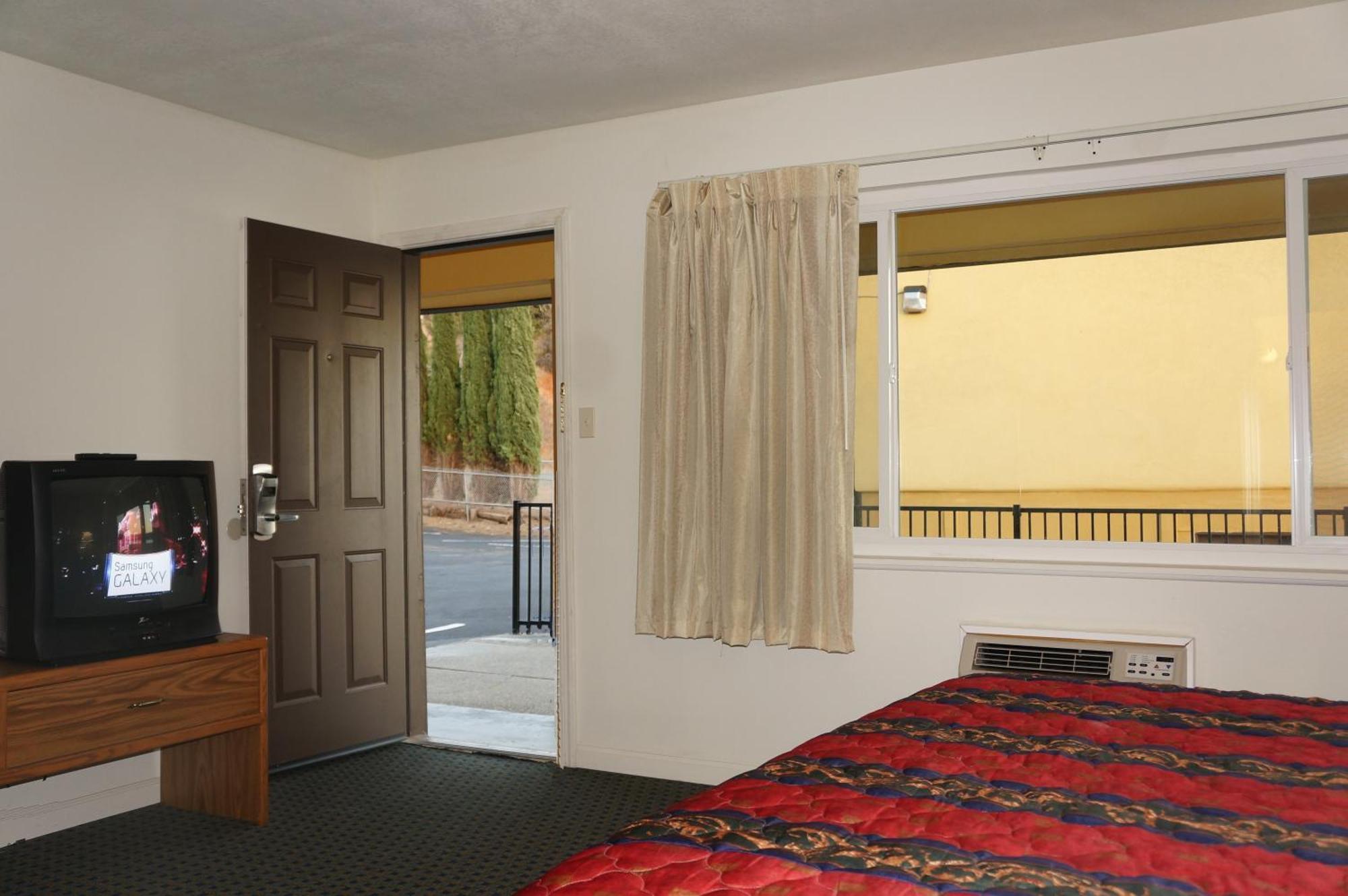 Lake Marina Inn Clearlake Oaks Pokój zdjęcie