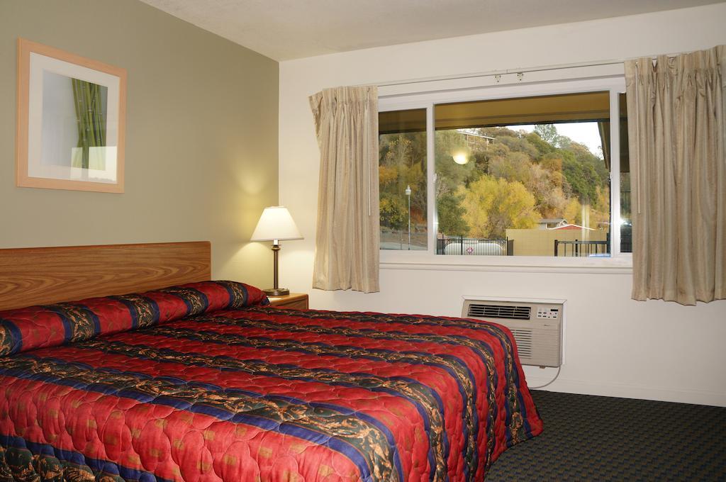 Lake Marina Inn Clearlake Oaks Pokój zdjęcie
