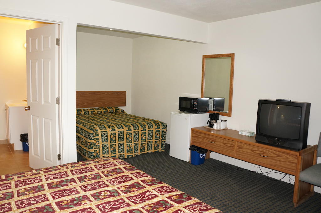 Lake Marina Inn Clearlake Oaks Pokój zdjęcie